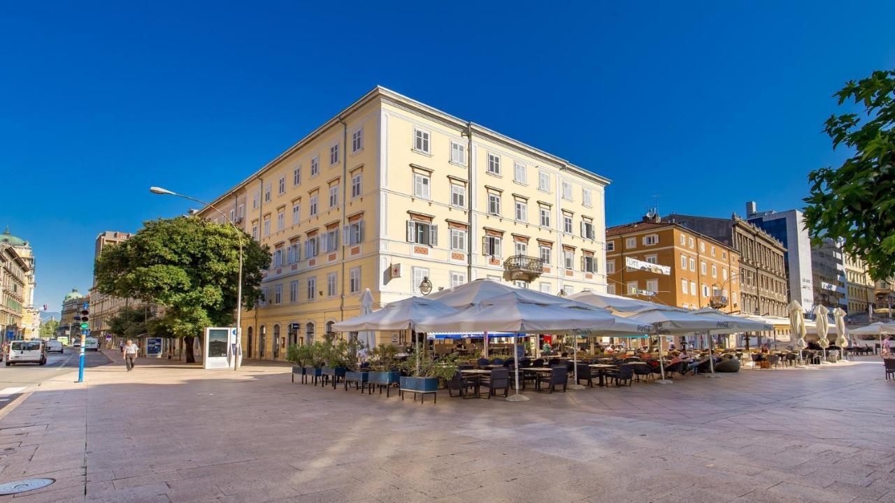 Main Square - Lloyd Apartment Ριέκα Εξωτερικό φωτογραφία